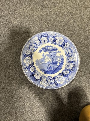 Lot 46 - Eight items of blue and white transferware