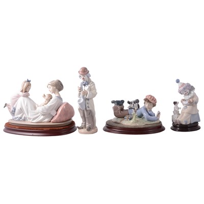 Lot 113 - Collection of eight Lladro figures