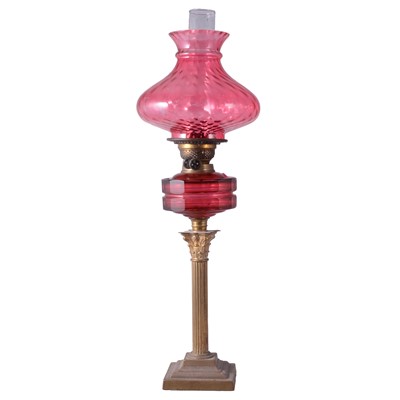 Lot 438 - Brass Corinthian column oil lamp