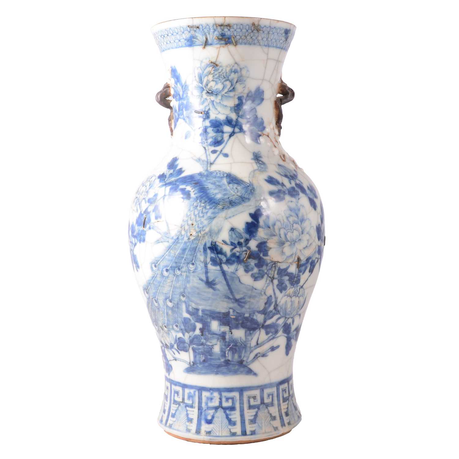 Lot 25 - Large Chinese blue and white vase