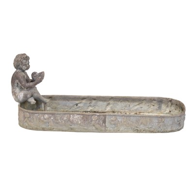 Lot 491 - 19th century lead planter