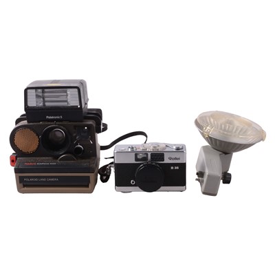 Lot 169 - Cameras and equipment