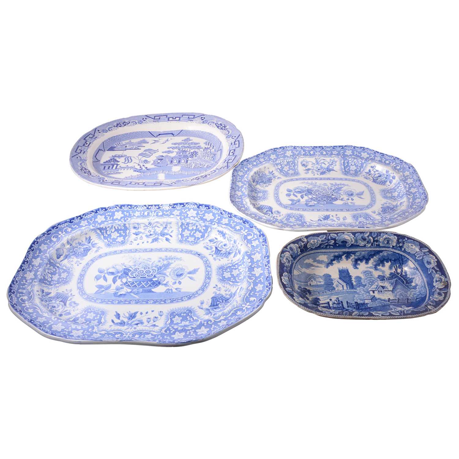Lot 38 - Four items of blue and white transferware