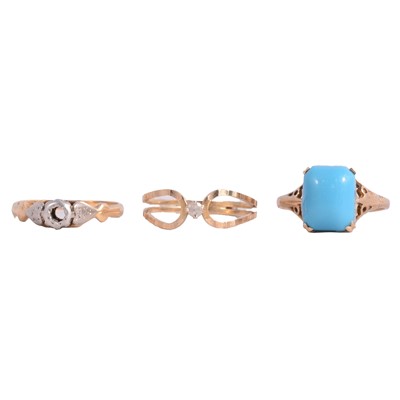 Lot 148 - Three gold rings, sleeper earrings and a gate link bracelet.