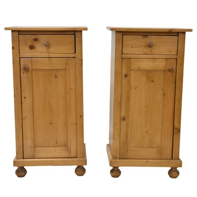 Lot 460 - Pair of pine bedside pedestals