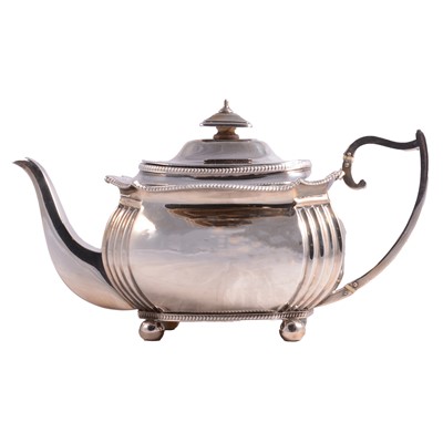 Lot 100 - George III silver teapot, Charles Fox, London 1811