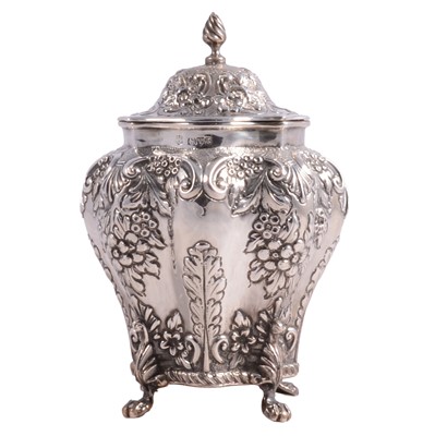 Lot 102 - Silver tea caddy