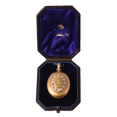 Lot 229 - A Victorian diamond and pearl locket.