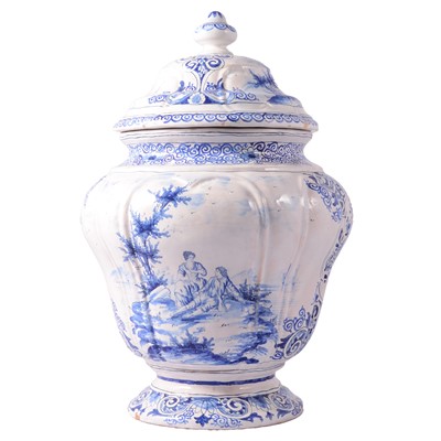 Lot 5 - Delft ware covered jar