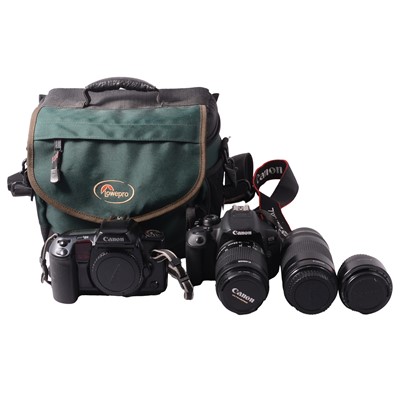Lot 130 - A collection of cameras and a tripod