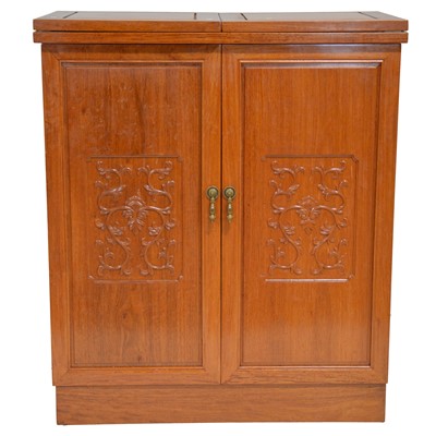 Lot 326 - Chinese hardwood cocktail cabinet/bar
