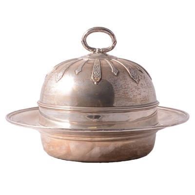 Lot 315 - Silver muffin dish with metal liner, William Hutton & Sons Ltd, Sheffield 1912.