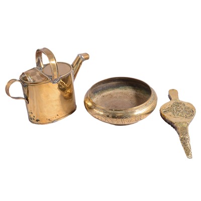Lot 105 - Quantity of brass and copperware