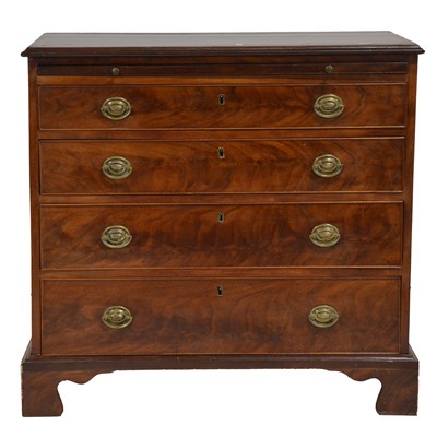 Lot 327 - George III mahogany chest of drawers