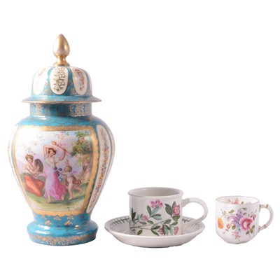 Lot 63 - Crown Derby, Derby Poses pattern part coffee set, Imari pattern wares, and other decorative ceramics and glass