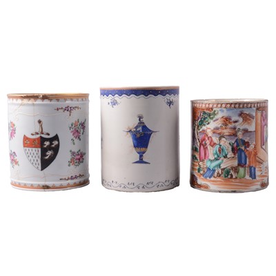 Lot 29 - Two Chinese mugs and a Samson armorial mug