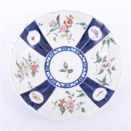Lot 8 - First Period Worcester porcelain circular dish,...