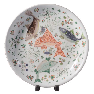Lot 28 - Chinese famille vert porcelain dished charger