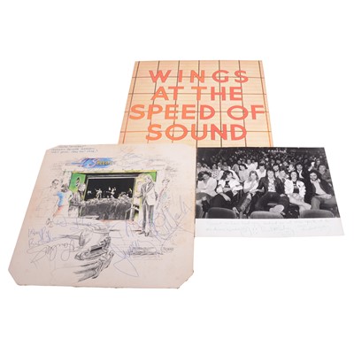 Lot 198 - Paul McCartney/ Wings signed vinyl sleeve