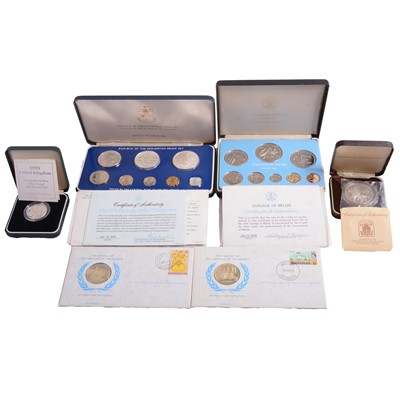 Lot 210 - Collection of silver coins and coin sets.