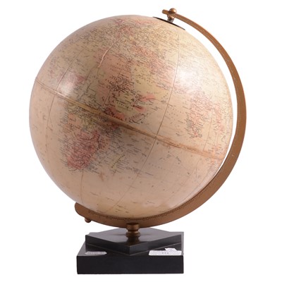 Lot 114 - Philips' 10" Challenge Globe