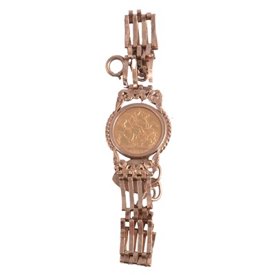 Lot 270 - A Gold Full Sovereign Coin gate link bracelet.