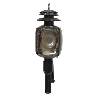 Lot 143 - Coaching lamp