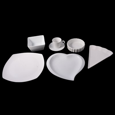 Lot 73 - Large quantity of assorted white dinner services