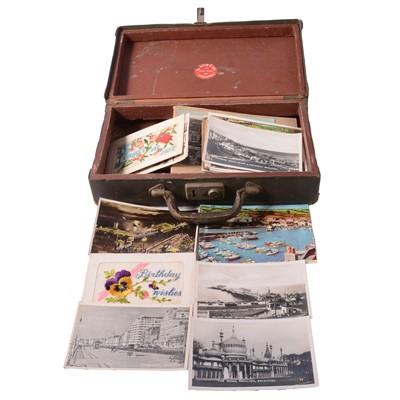 Lot 98 - Small collection of early-to-mid 20th century postcards
