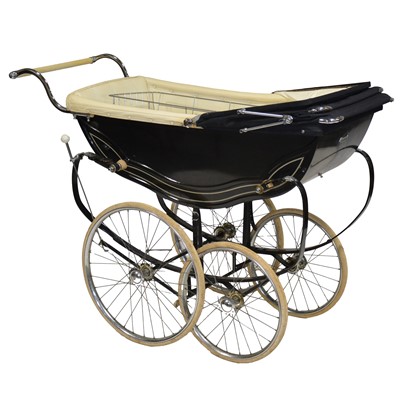 Lot 356 - Vintage Marmet Caernarvon coach-built pram