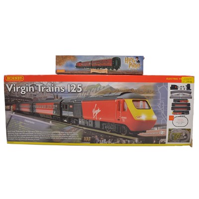 Lot 291 - Hornby OO gauge model railway electric train set R1023 and Hogwarts Express coach