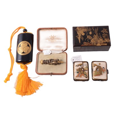 Lot 165 - Collection of Japanese works of art