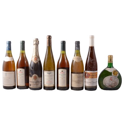 Lot 39 - Twenty two bottles of assorted table wines, French and New World - whites