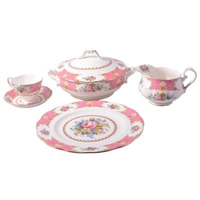 Lot 64 - Royal Albert 'Lady Carlyle' pattern part dinner and tea service