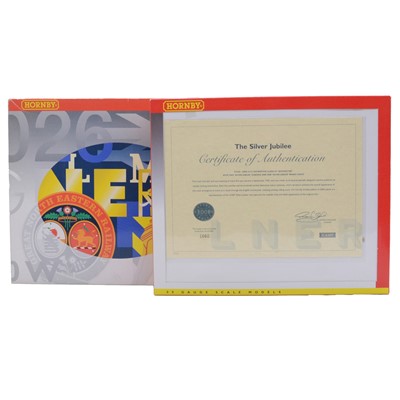 Lot 24 - Hornby OO gauge model railway train pack, R2445