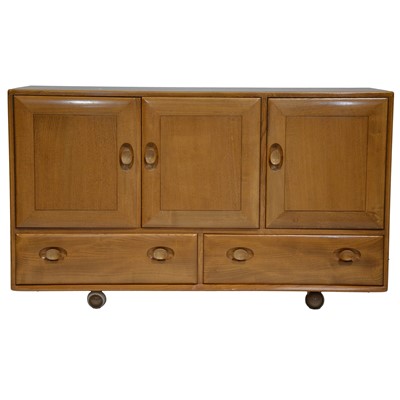Lot 390 - Ercol sideboard, model 429