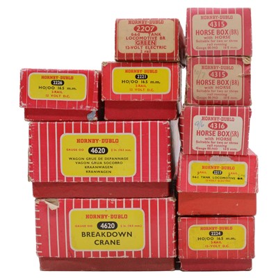 Lot 73 - Hornby Dublo HO/OO gauge model railway