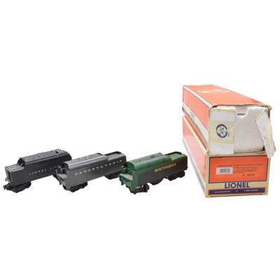 Lot 95 - Lionel O gauge model railway