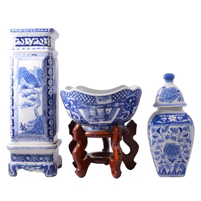 Lot 34 - Four modern Chinese blue and white vases and a bowl