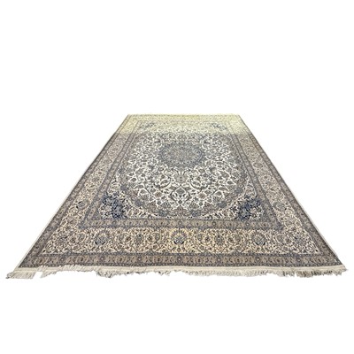 Lot 454 - Large Persian Isfahan style carpet