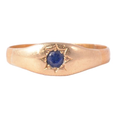 Lot 147 - A Victorian 22 carat gold ring star gypsy set with a sapphire.