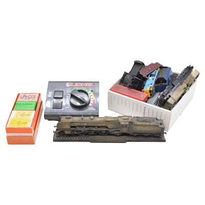 Lot 138 - Mixed quantity of model railway parts