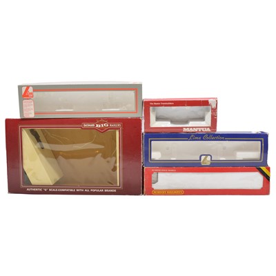 Lot 144 - Large quantity of model railway empty boxes