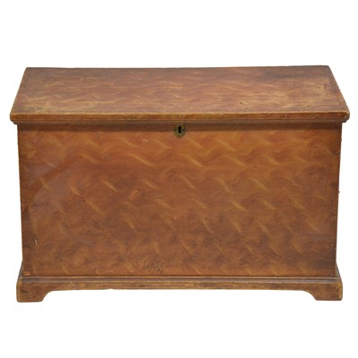 Lot 414 - Early 20th century painted elm blanket box
