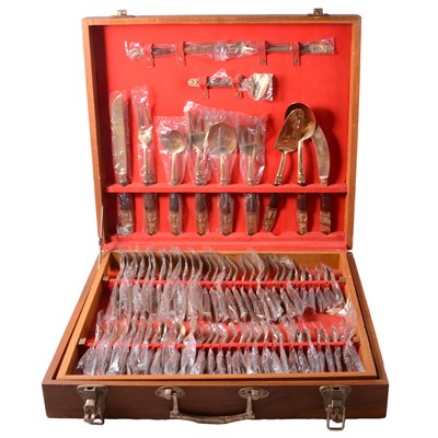 Lot 138 - Twelve place canteen of cutlery