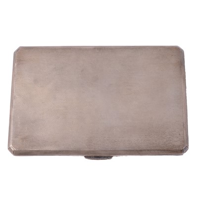 Lot 481 - A silver engine turned cigarette case.