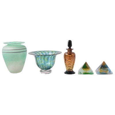 Lot 40 - Small collection of modern art glass