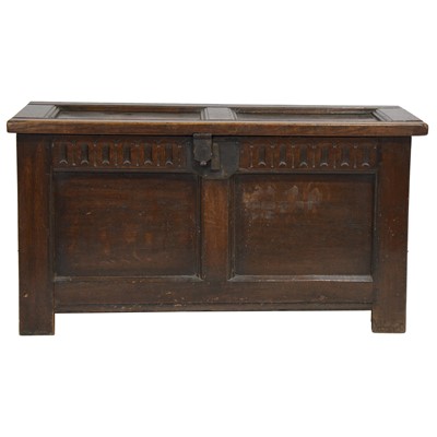 Lot 500 - Joined oak coffer
