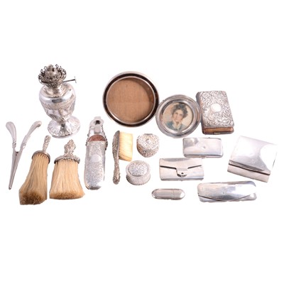 Lot 202 - Quantity of silver and silver mounted objects