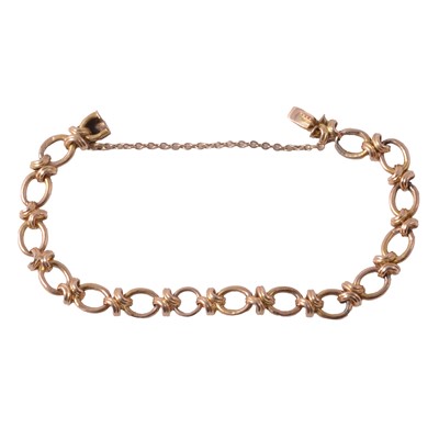 Lot 292 - A yellow metal bracelet.